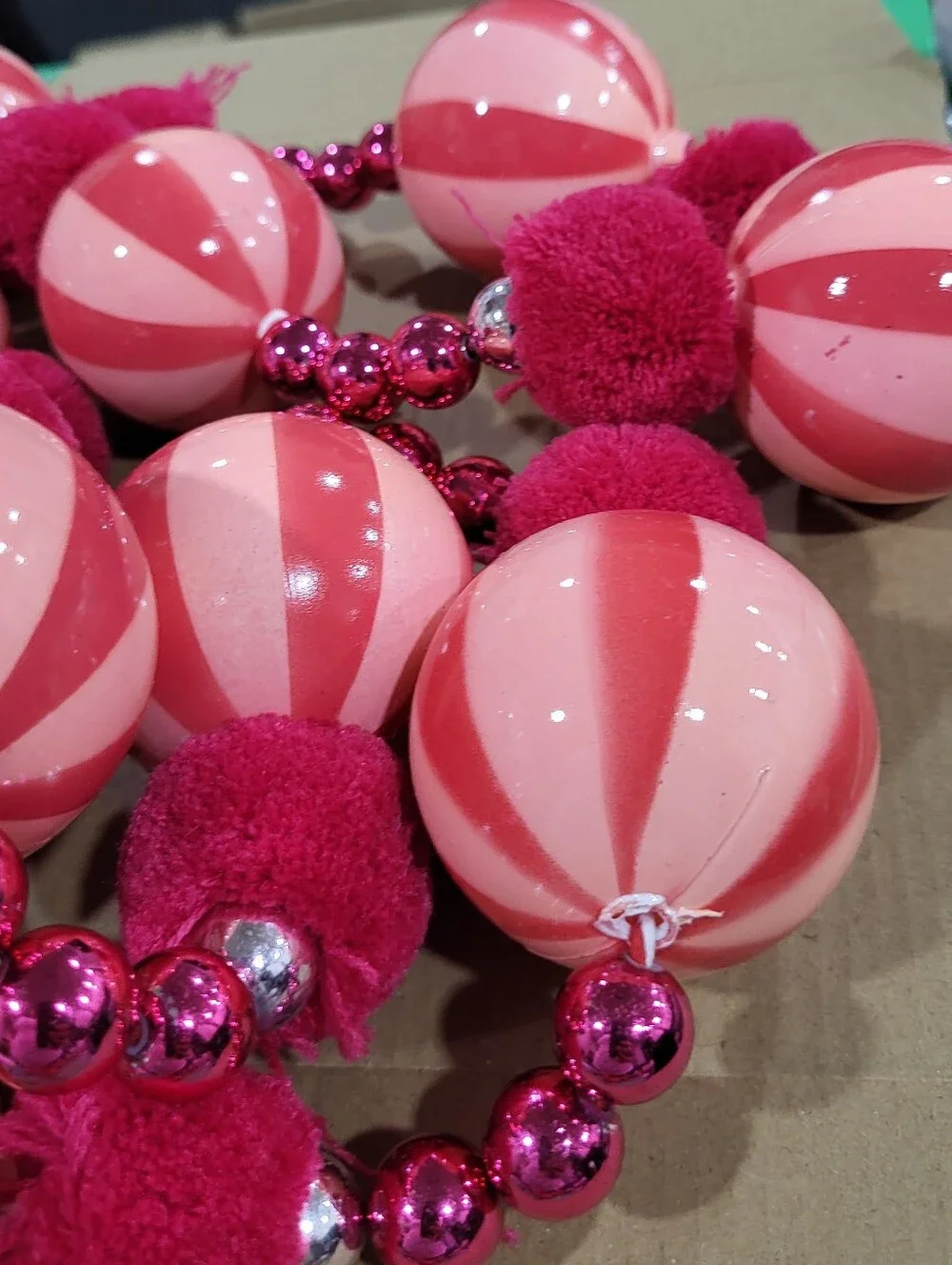 Ashland Candy Pom Pom Garland in Bright Pink and Light Pink